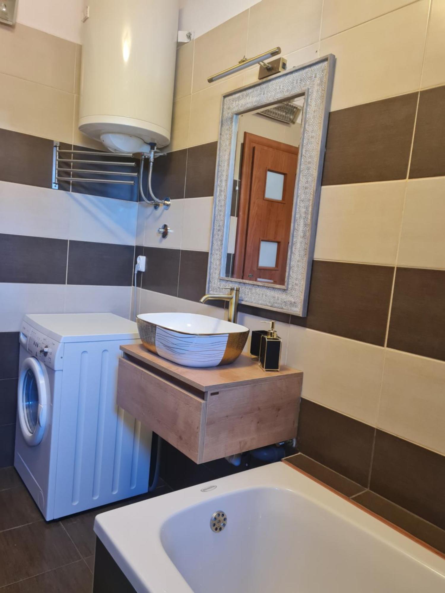 Big Apartmant With Free Parking *